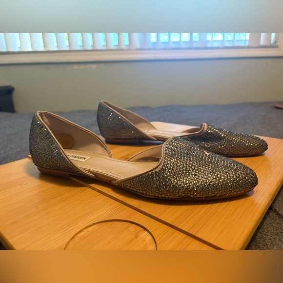 Steve Madden Vamp R Pewter Rhinestone
Studded Flat Size 10 - Picture 4 of 10